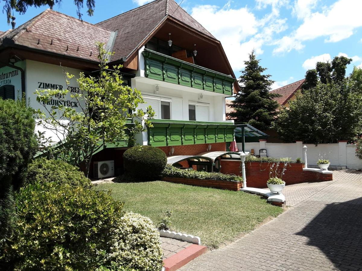 St Hubertus Panzio Bed and Breakfast Hévíz Exteriör bild